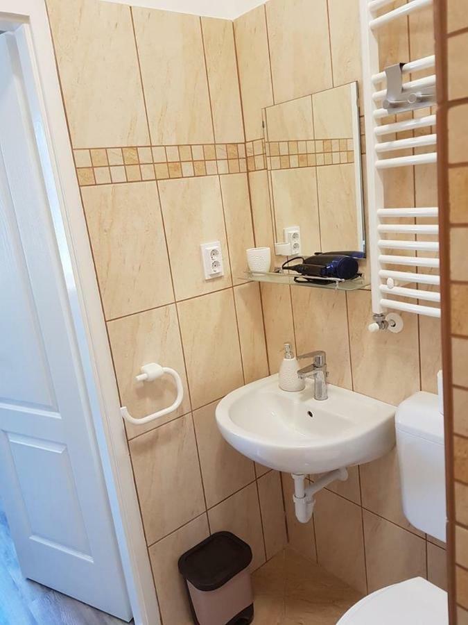 Dm Vendeghaz Villány Exteriör bild
